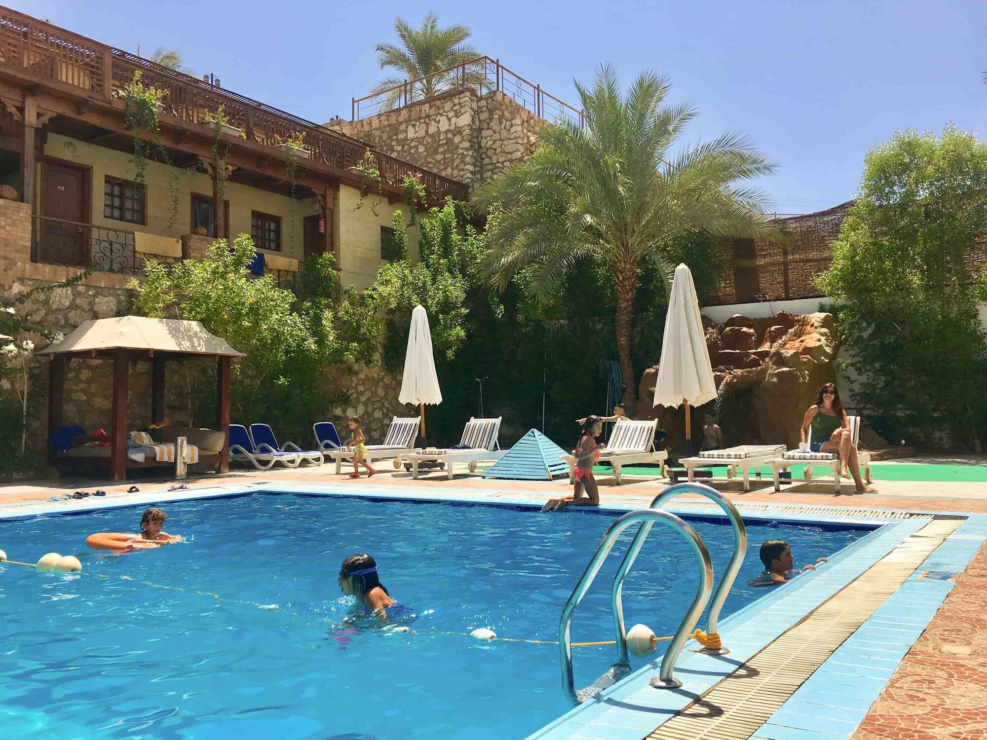 Naama Blue Complex