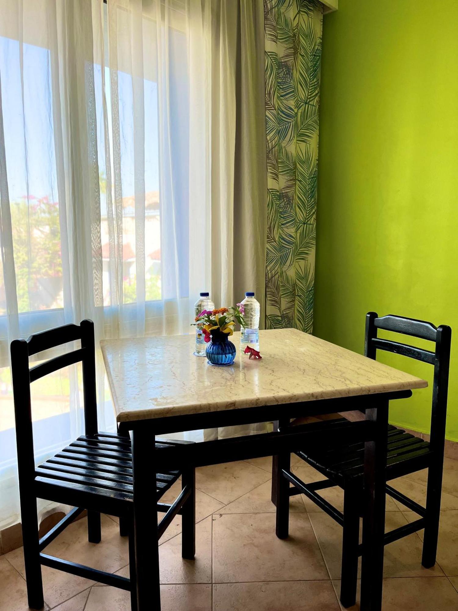 Complex Naama Blue